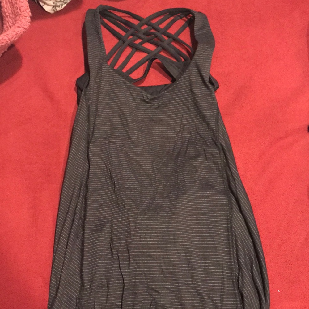 *MAKE AND OFFER*Lulu tank with built in sports bra